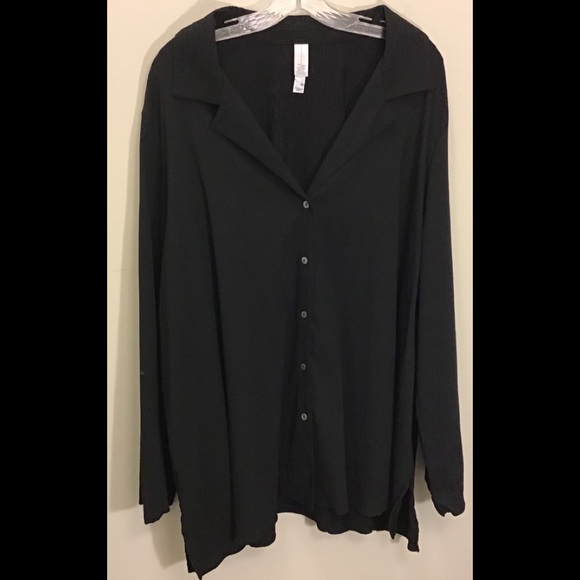 Marla Wynne Tops - Marla Wynne  Button Down Blouse